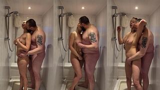 SEXY SHOWER WITH ALORA LUX