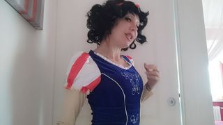very vulgar Snowhite, not a real princess