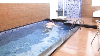 A muscular trans take this huge dick in her ass