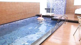 A muscular trans take this huge dick in her ass