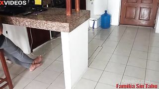 My uncle came to take advantage of me again when I'm home alone