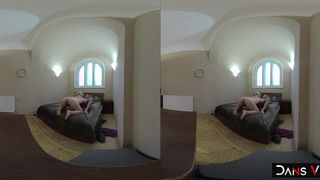 ELLIE SHOULE S PUSSY ORGASMS ON PORNO DAN S FACE, THEN RIDES HIS COCK!