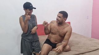 LEO OGRO FODENDO E GOZANDO NO CU DO AMIGO BOYCETA