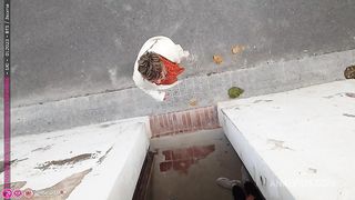 Touriste francaise baisee par 2 gars sur un chantier en espagne - BTS