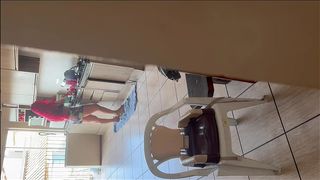 THREE CUMSHOTS EMPREGADA RUIVA GOSTOSA FAZ SERVICO COMPLETO NA MINHA CASA (QUANDO A ESPOSA VAI TRABALHAR)