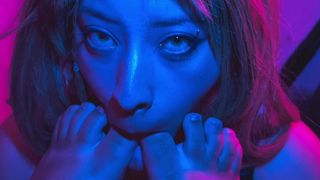 EVEN WHEN I M SMOKING I CAN T STOP WORSHIPING YOUR FEET