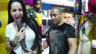 Melhor vendedora de SexShop do bairro