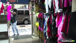 Melhor vendedora de SexShop do bairro