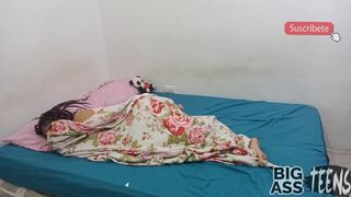 My perverted uncle comes to the bedroom to tell a story, he fucks me rich, I like it