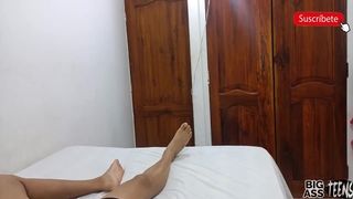 Intense blowjob from my niece's mouth, she takes all my cum from me with her tight pussy