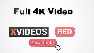 colegiala follando en el sofa ante de ir al college