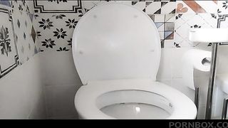 my soft chocolate on the wc