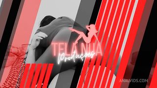 UMA E BOA AS DUAS ENTAO A FODA FICA MELHOR! UMA LOIRA E UMA MORENINHA DANDO O CUZINHO BEM GOSTOSO