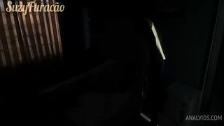 Eu cansada da viagem e ele com tesao querendo me fuder