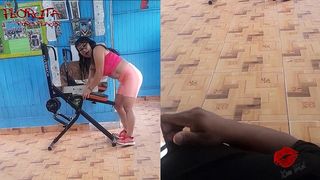 ME DIO CALAMBRE EN LAS PIERNAS , Y MI TIO MANOSO ME METE MANO Y TODO LO DEMAS