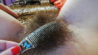 HAIRY PUSSY FETISH BRUSHING THE BUSH BODY HAIR FETISH