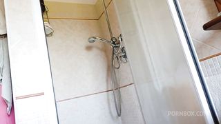 mm wanna enjoy a hot shower with me?