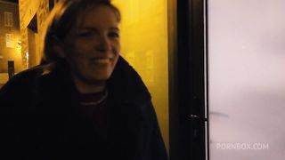 painful anal fuck in an airbnb with an addicted subscriber