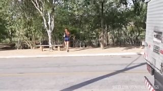 Desconhecido me aborda na rua e me oferece mais que uma agua