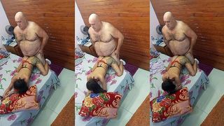 MORENA BOA DE CAMA ADORA GOZAR DE QUATRO