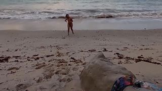 Flagra de sexo na praia
