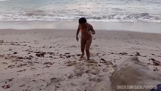 Flagra de sexo na praia
