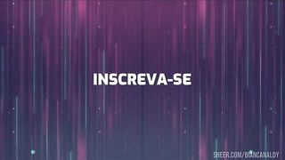 Fugimos da raver para transar no sofa no ritmo da musica