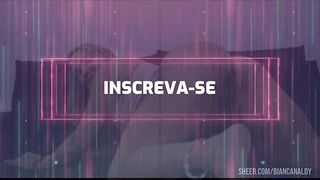Fugimos da raver para transar no sofa no ritmo da musica