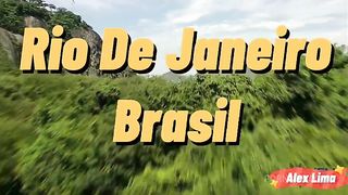 Me masturbei olhando a gostosa da Pricilla Diabinha . E a safada decide me ajudar e me dar a buceta