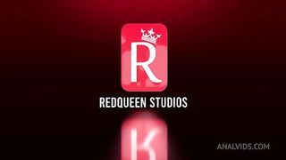 FFM 3some! Two hot sluts fuck anal fast and hard! Kyra Sex - Mary RedQueen