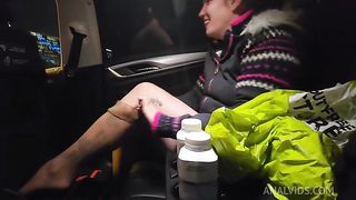 I flirt and bring my taxi driver back to my hotel for a hard fuck