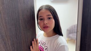 COBRO VENGANZA CON MI MEJOR AMIGO Y QUE MEJOR QUE ME COJA A SU HERMANASTRA PREFERIDA. H..L.