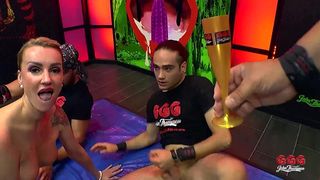 GGG JOHN THOMPSON - XH_29418 - PISSEN ANAL UND SPERMA