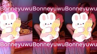 BONNEYUWU - 2:04 MASTURBACION COLETAS DILDO