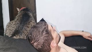 A GOSTOSA DA VIZINHA GOSTA DE ME MOSTRAR A BUCETA