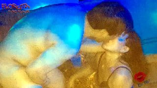 SIGUE SIGUE , REVIENTAME LA CONCHA . DAME TU LECHE