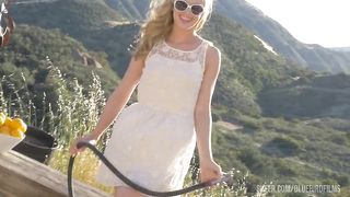 Jillian Janson Is A Natural Beauty That Loves To Make Herself Cum In Nature