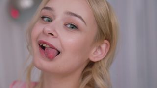 First Monster Cock of an 18yo Babe Lina Shisuta