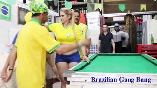 Cabare da copa com varias mulheres e muito anal