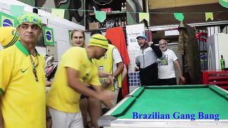Cabare da copa com varias mulheres e muito anal