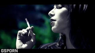 ELEGANT BRUNETTE MILF NEED A HOT COCK FOR SENSUAL ANAL SEX