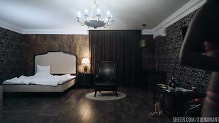 TWO LESBIANS ARE INSERTING BOTTLE IN THE ASS