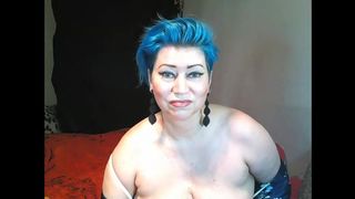 Alien mommy with blue hair performs sacred dance of her wet cunt...