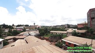 The neighborhood seamstress with her client who takes the measurements of the pants and takes the opportunity to take the measurements of his cock which she likes begins by sucking and drinking the sp