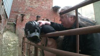 BDSM CLIP SADIST LOCK