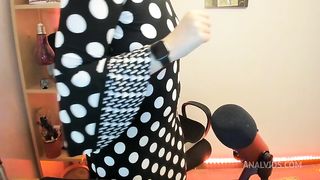 Farts above microphone Blue Yeti
