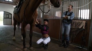 HORSE RIDER TERA RIDES A COCK THIS TIME.