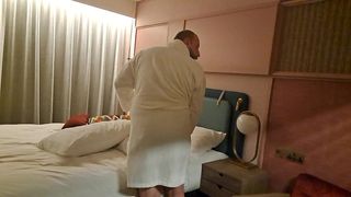 CHUCKY WANTS TO PEE!