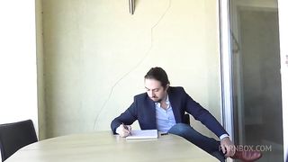 Anal Secretary Lety Howl
