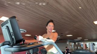 LEVEI O PERSONAL DA ACADEMIA PRA CASA E SENTEI GOSTOSO NO PAUZAO DELE.